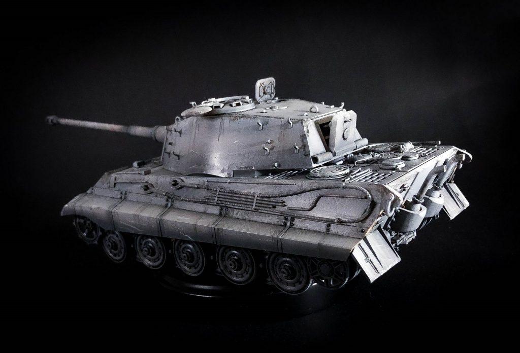 Tiger Tank a escala 1:35 (Tamiya Models) en gama de grises (black & white)